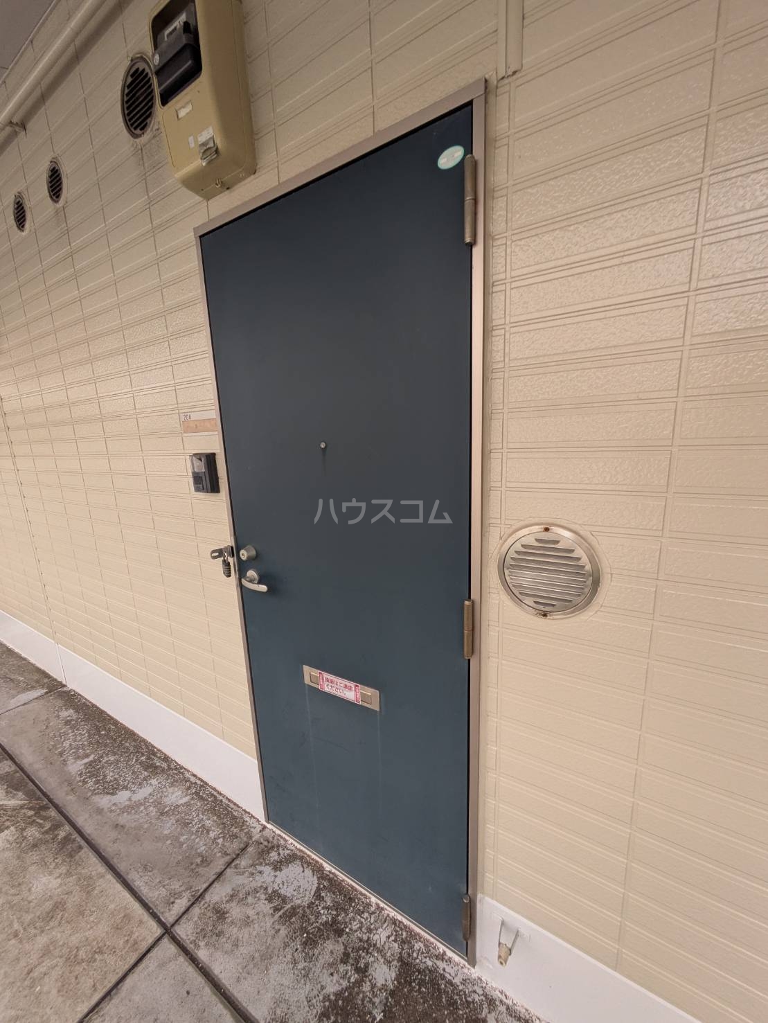 26/30 エントランス