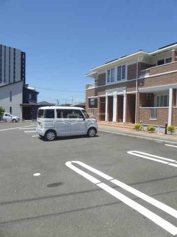 23/30 駐車場