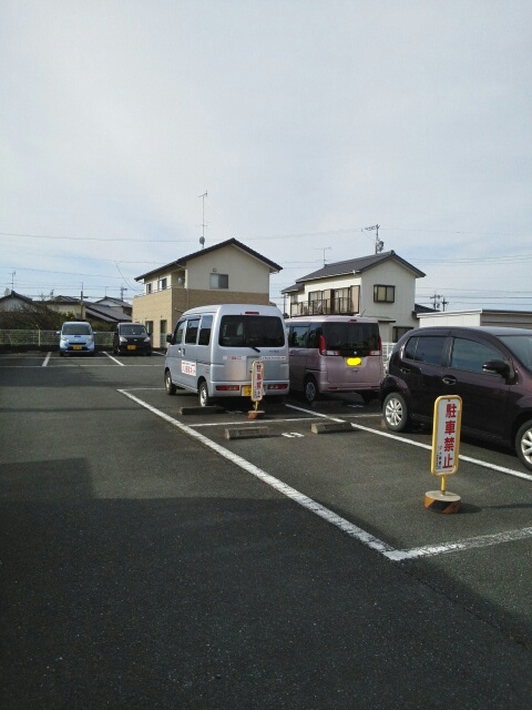 15/22 駐車場