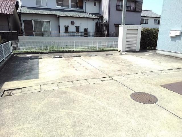 14/20 駐車場