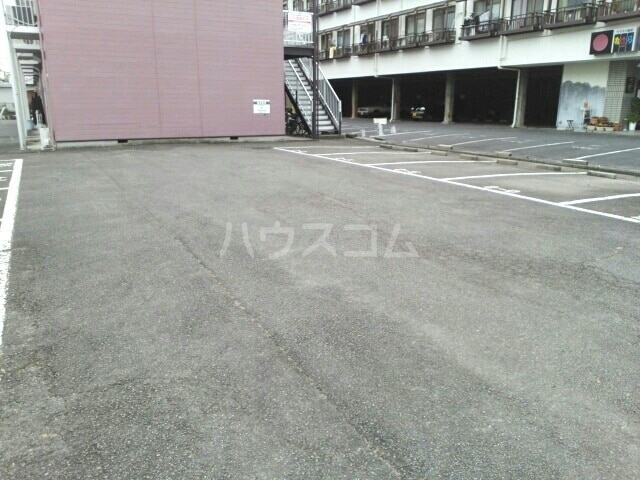 15/21 駐車場