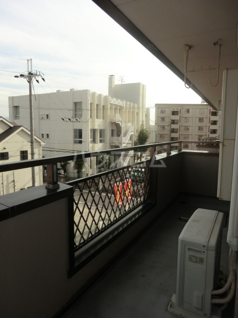 15/23 バルコニー