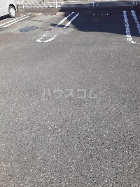 14/21 駐車場