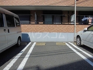 2/10 駐車場