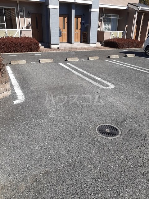 15/27 駐車場