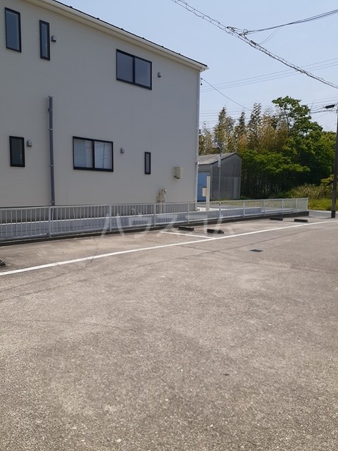 2/8 駐車場
