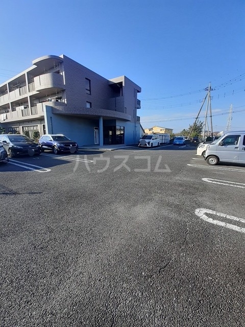 15/27 駐車場