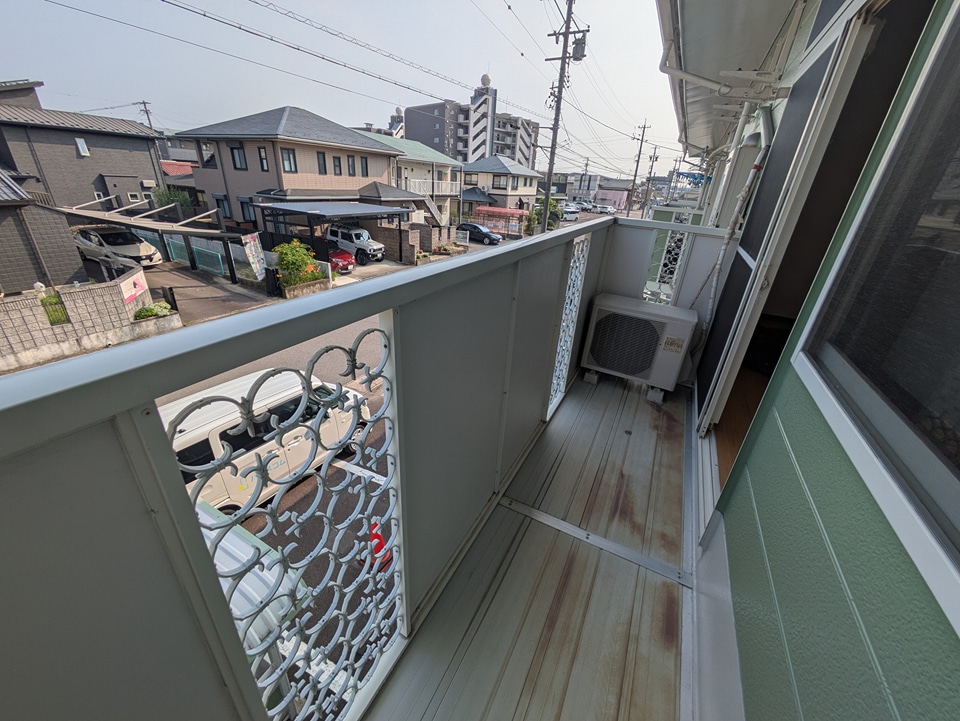 18/27 バルコニー