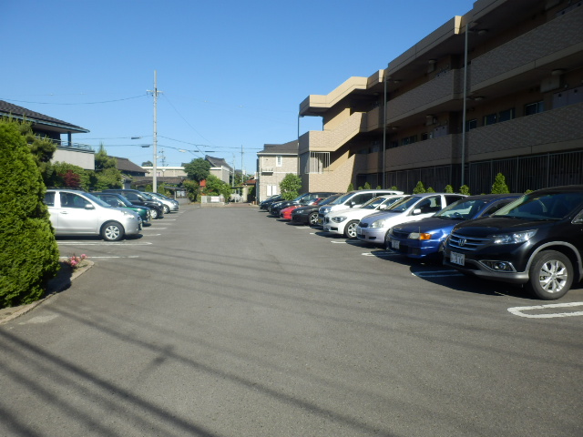 22/30 駐車場