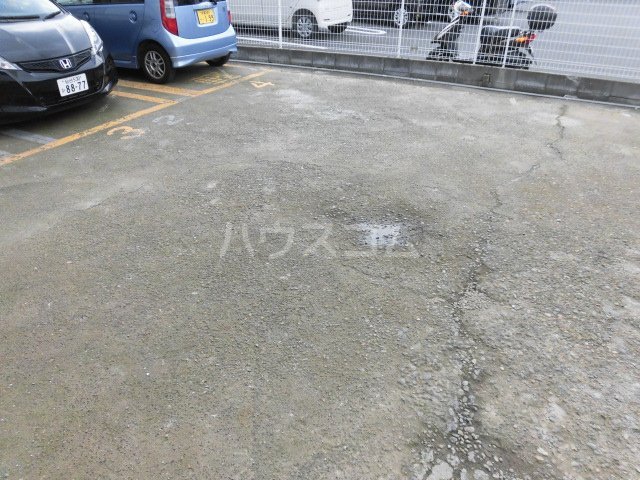 17/26 駐車場