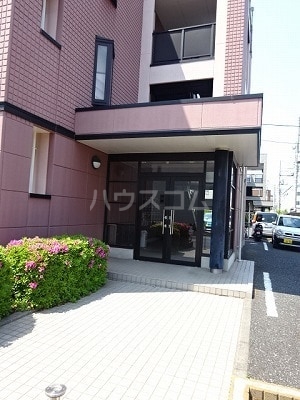 13/22 エントランス