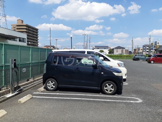 14/23 駐車場