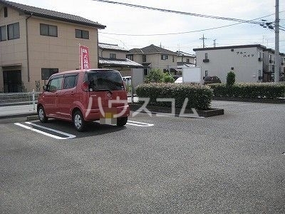 14/20 駐車場
