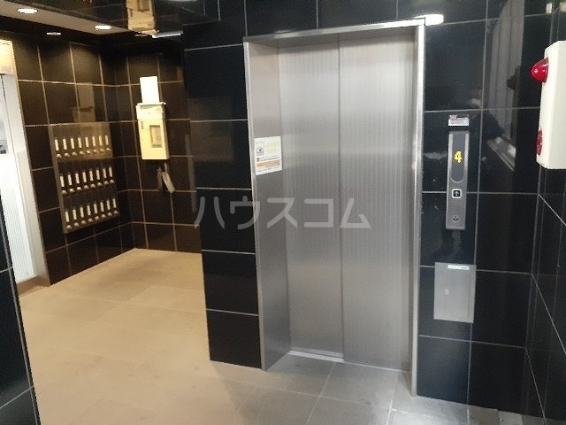 14/21 エントランス