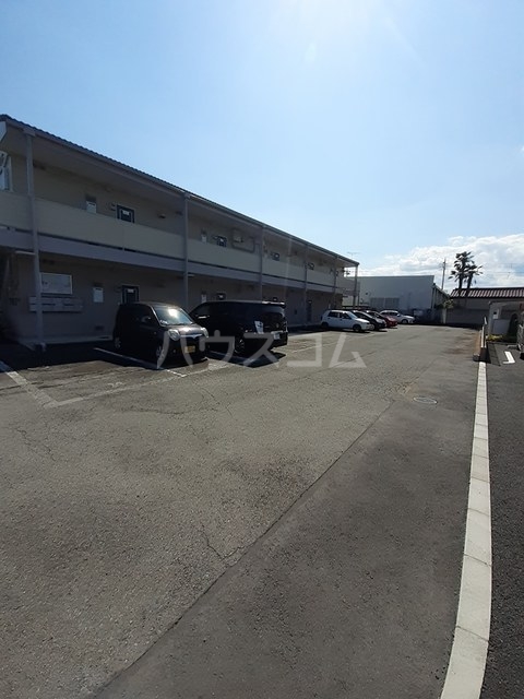 15/27 駐車場