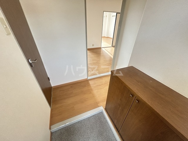 14/30 玄関