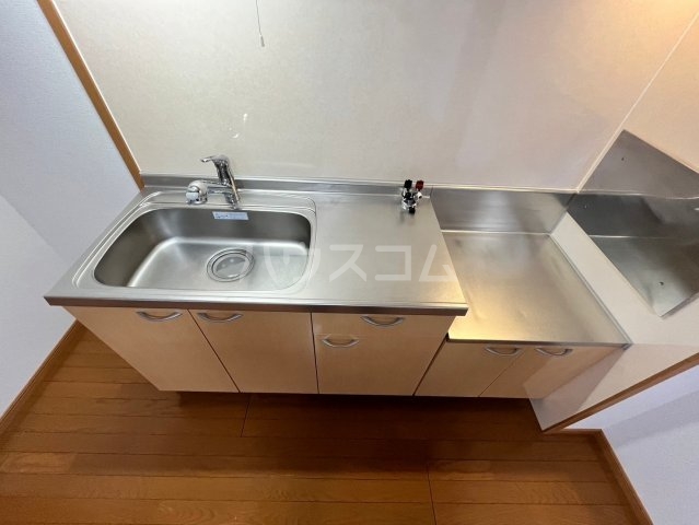 13/30 キッチン