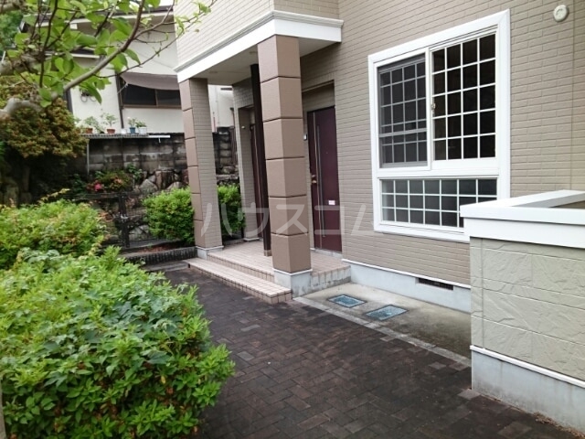 13/25 エントランス