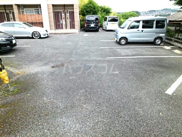 14/25 駐車場