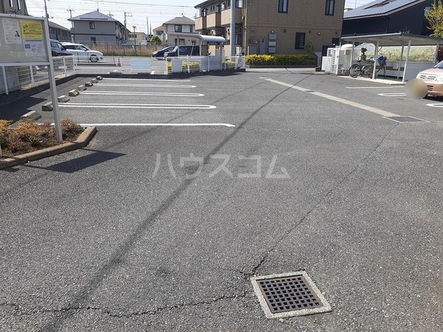 15/22 駐車場