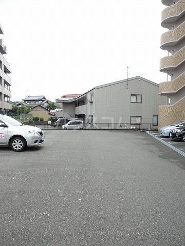 2/10 駐車場