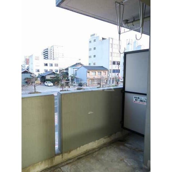 13/30 バルコニー