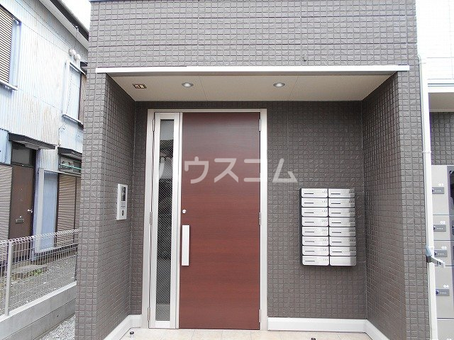 14/17 エントランス