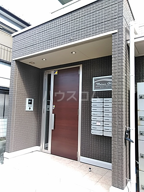 2/3 エントランス