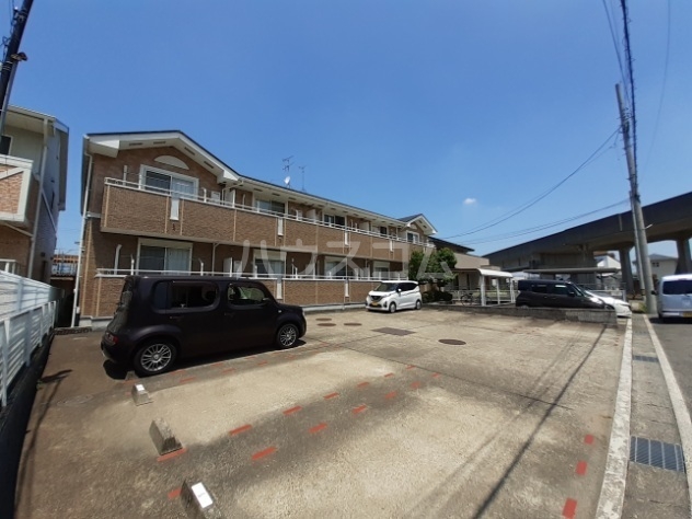 2/13 駐車場