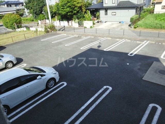 18/26 駐車場