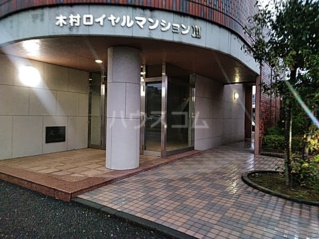 13/20 エントランス