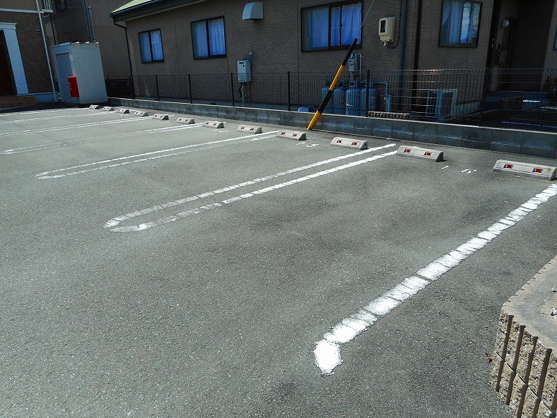 20/26 駐車場