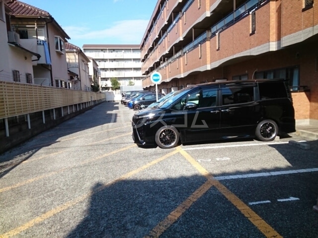 16/26 駐車場