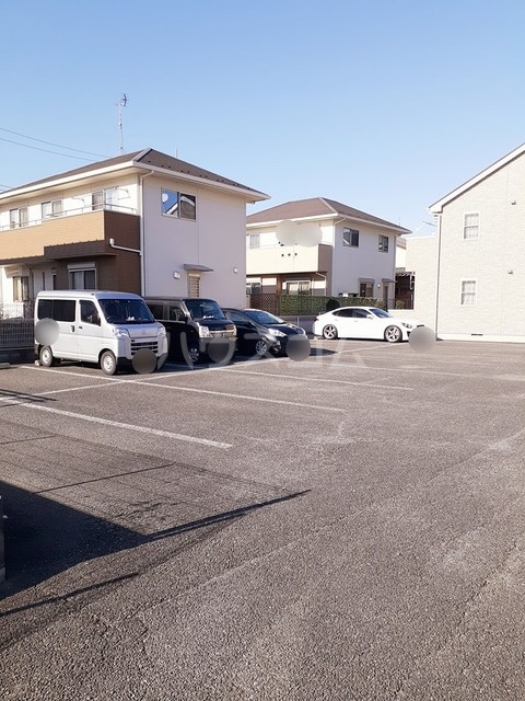 17/27 駐車場