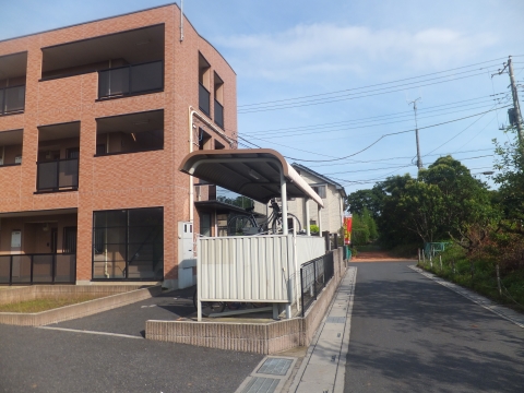 18/28 エントランス