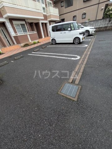 8/10 駐車場