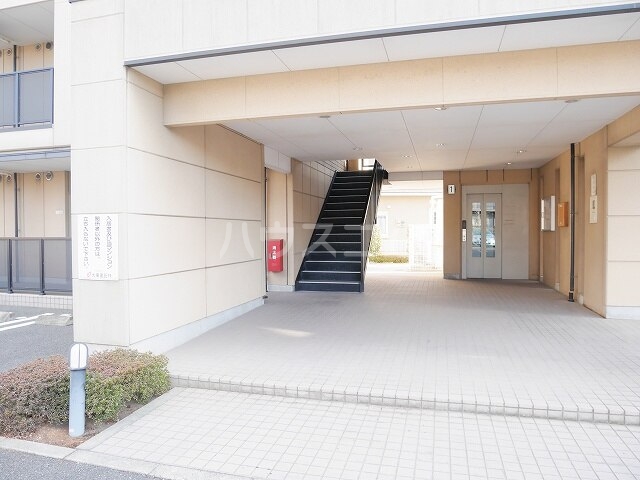 14/21 エントランス