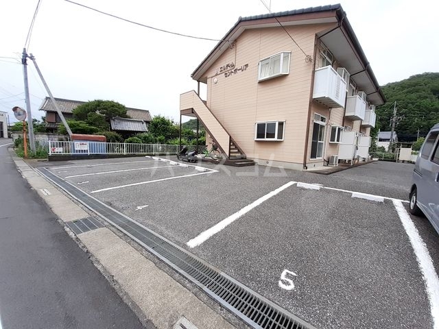 2/8 駐車場