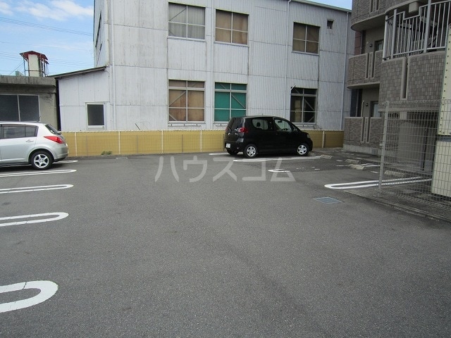 15/23 駐車場