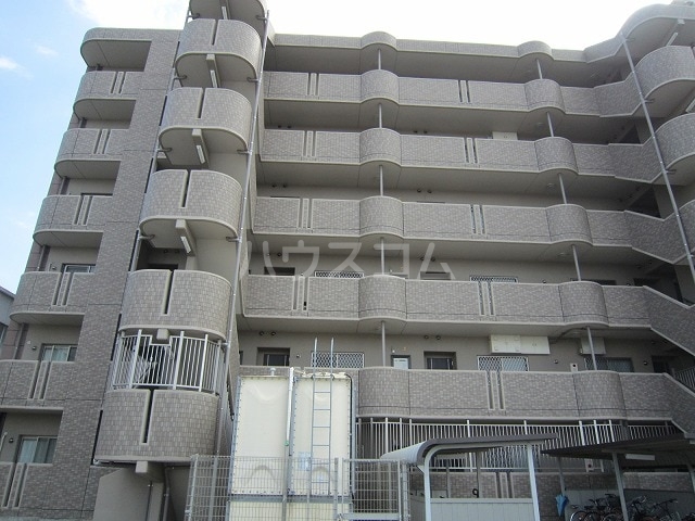 14/23 駐車場