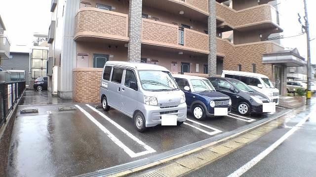 2/8 駐車場
