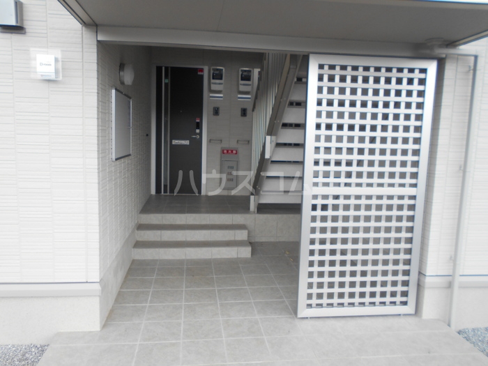 16/22 エントランス