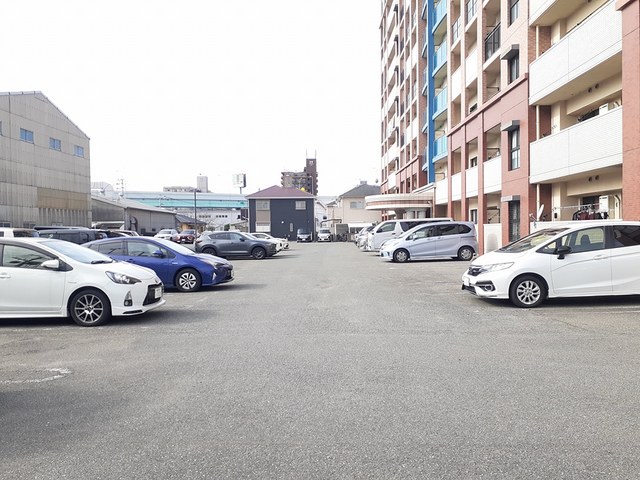 14/20 駐車場