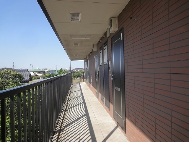 13/20 エントランス