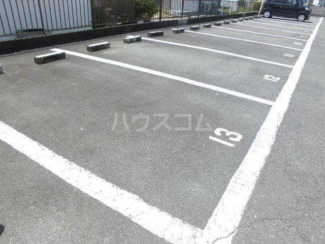 14/20 駐車場