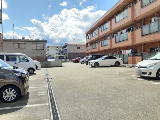 19/25 駐車場
