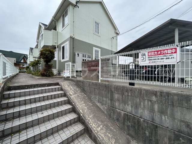 24/30 エントランス