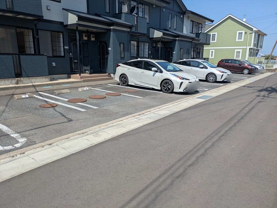 21/27 駐車場