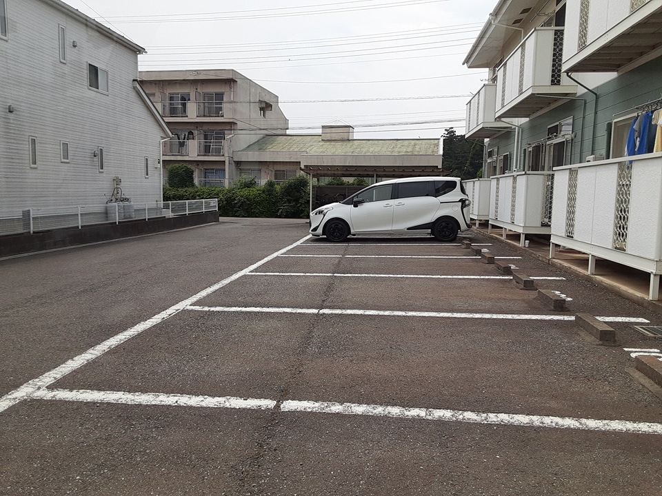 21/27 駐車場