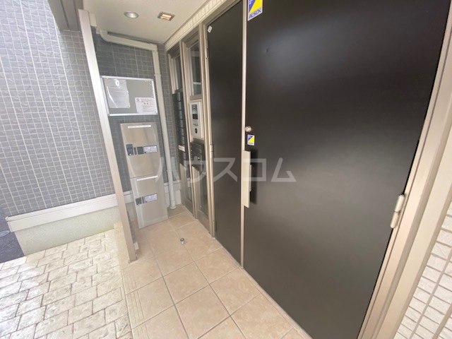 3/4 エントランス